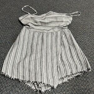 Stolen hearts romper S // 060536